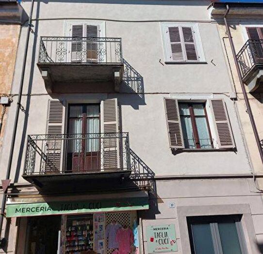 Appartamento con 6 locali in affitto in Via Torino, Centro, Savigliano