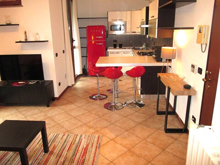 Appartamento bilocale in affitto in Via Giuseppe Monti, Muggiano, Milano