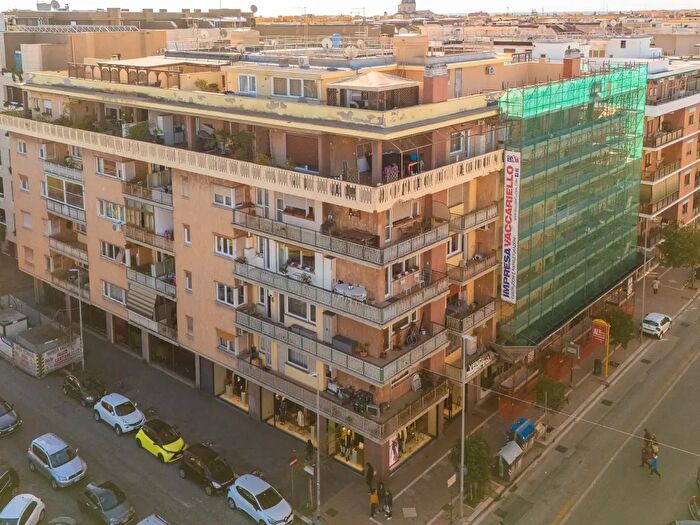 Appartamento in vendita in Via delle Baleniere, Roma