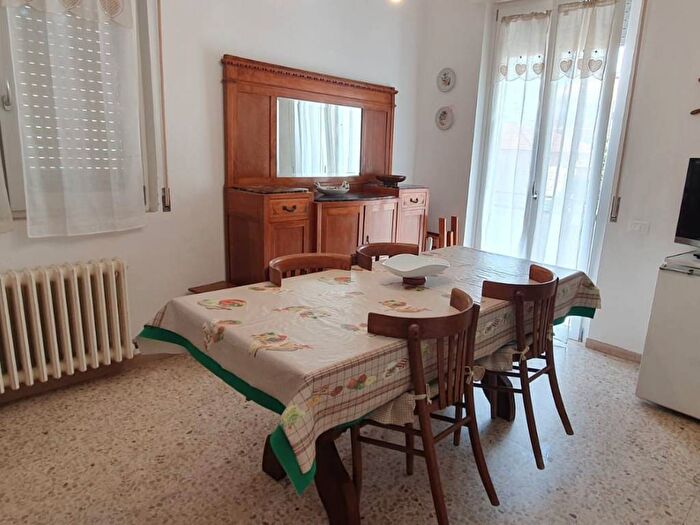 Appartamento trilocale in affitto in Via Pietro Mascagni, Zona Nuova Pratoranieri, Follonica