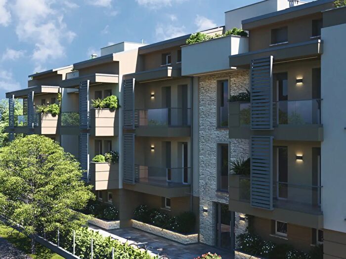 Appartamento con 5 locali in vendita in Via Gherardi, Imola