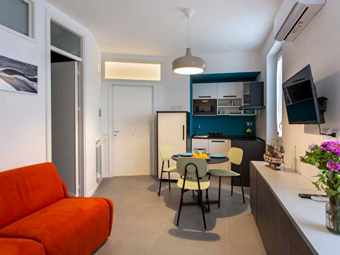 Appartamento bilocale in affitto in Via Riccardo Wagner, Politeama Ruggiero Settimo, Palermo