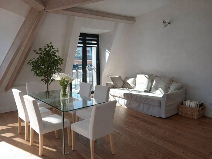 Casa trilocale in affitto in Isola, Milano