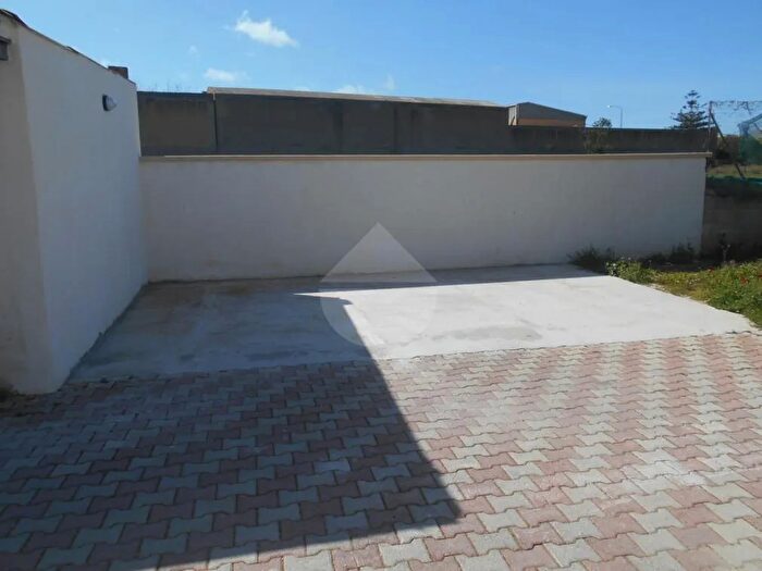 Casa con 6 locali in vendita in Castelvetrano