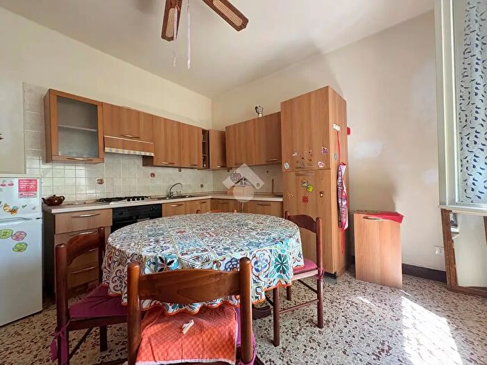 Casa quadrilocale in vendita in Via Europa, Suzzara