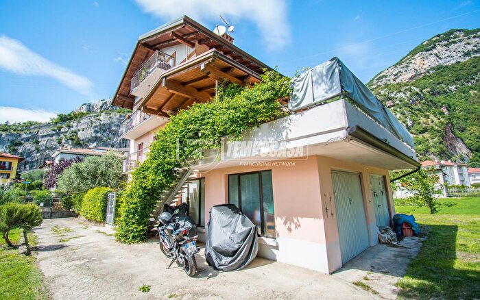 Appartamento quadrilocale in vendita in della Stazione, Nago Torbole