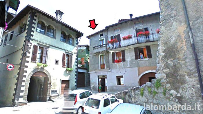 Casa con 6 locali in vendita in Via Vico, Ceto