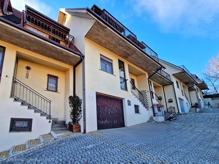 Casa quadrilocale in vendita in Via Roma a, Scoppito