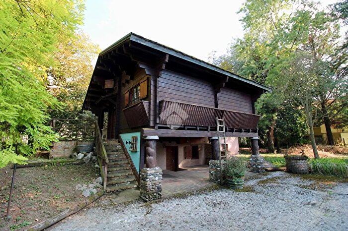 Casa trilocale in vendita in Via Panigai, Pravisdomini