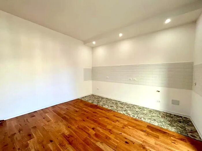 Appartamento quadrilocale in vendita in Piazza San Guido, Acqui Terme