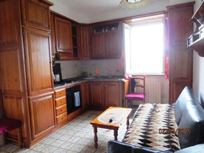 Appartamento trilocale in vendita in Via Montiscendi SNC, Pietrasanta