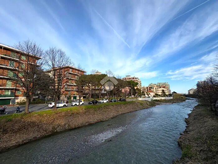 Appartamento con 5 locali in vendita in Via Ticino, Borghetto Santo Spirito