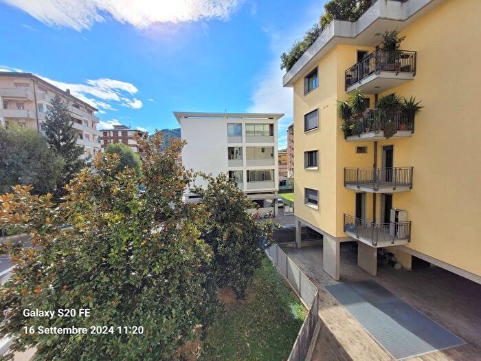 Appartamento monolocale in affitto in Via Magenta, Borghi, Como