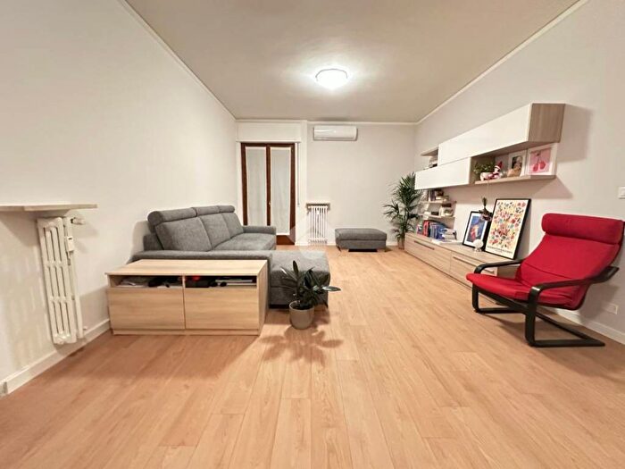 Appartamento trilocale in affitto in Via Prati, Ponte Crencano, Verona