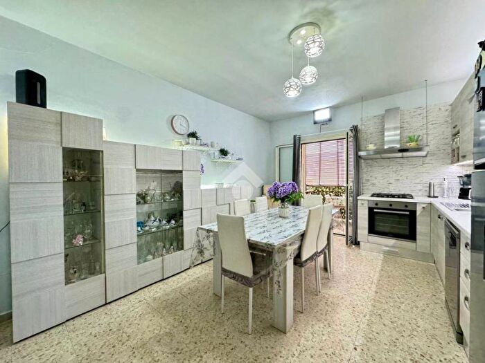 Appartamento trilocale in vendita in Via giorgio amendola, Villaricca