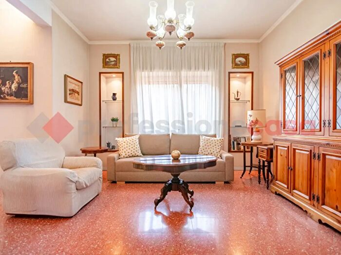 Appartamento quadrilocale in vendita in Via Ermanno Ponti, Roma