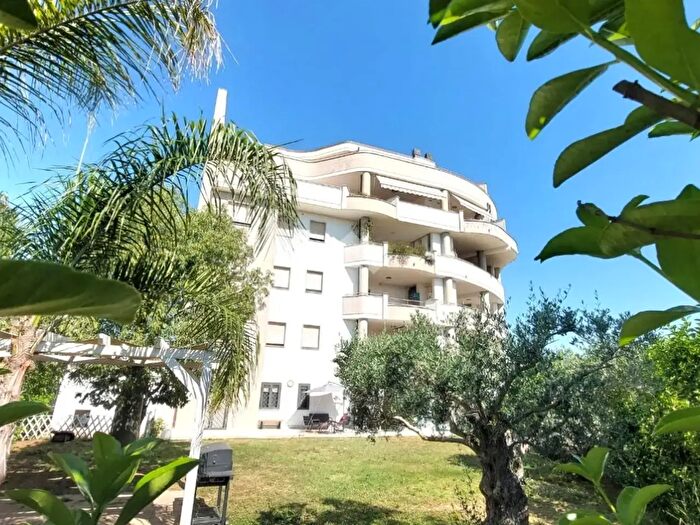 Appartamento trilocale in vendita in Via dei Volsini, Latina