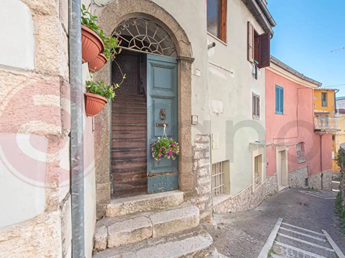 Casa con 5 locali in vendita in Piazza Vecchia, Ceccano