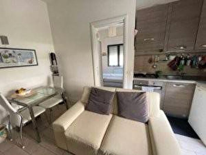 Appartamento bilocale in affitto in Via Gradoli, Tomba di Nerone, Roma