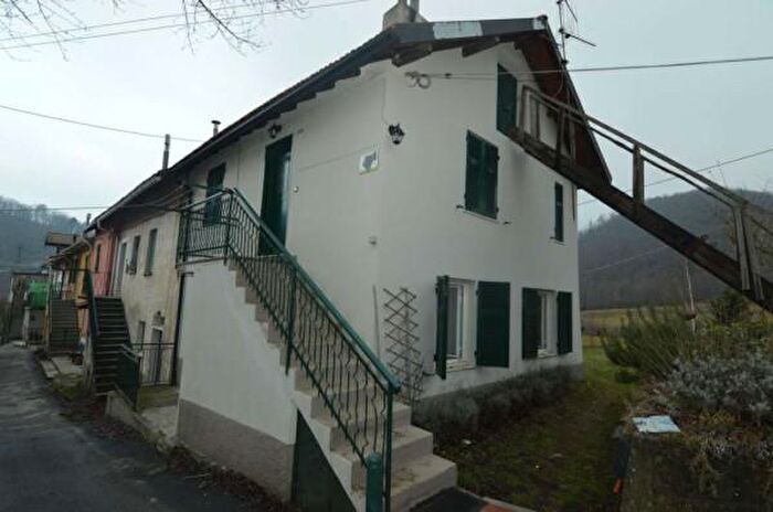 Appartamento con 6 locali in affitto in Borgo Via San Pietro, Masone