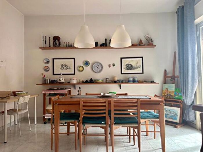 Appartamento con 6 locali in vendita in Via Barcellona Castroreale, Barcellona Pozzo Di Gotto