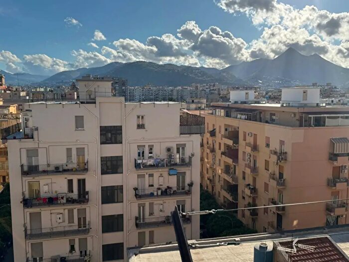 Appartamento quadrilocale in vendita in Via Giovanni Dotto, Palermo