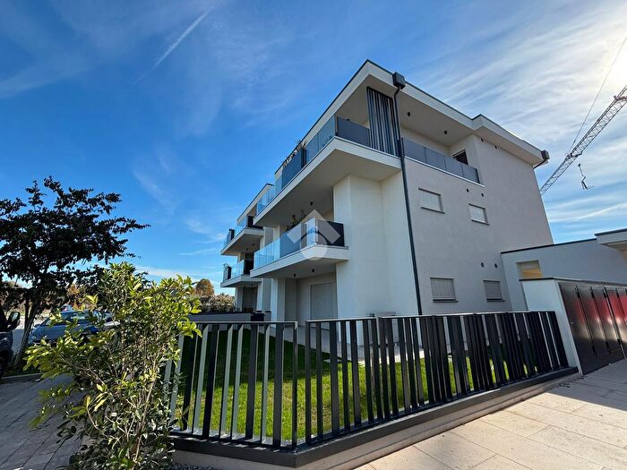 Appartamento trilocale in vendita in Via Pietro Morici, Sorbolo Mezzani