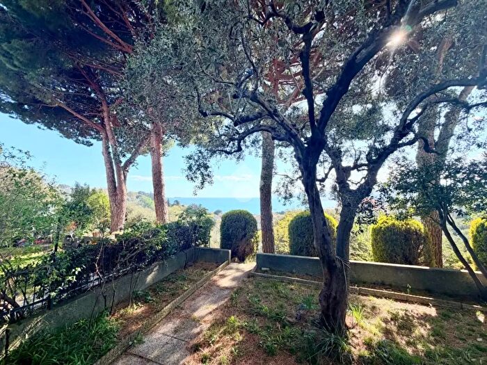 Casa quadrilocale in vendita in Via Giovanni Lanfranco, Albisola Superiore