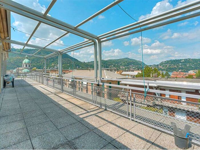Appartamento monolocale in affitto in Valduce Crispi, Como