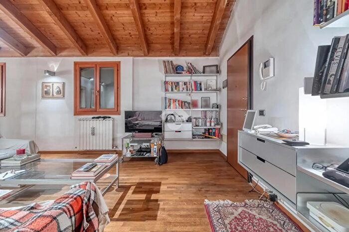 Appartamento quadrilocale in vendita in Via dellIndustria, Bologna