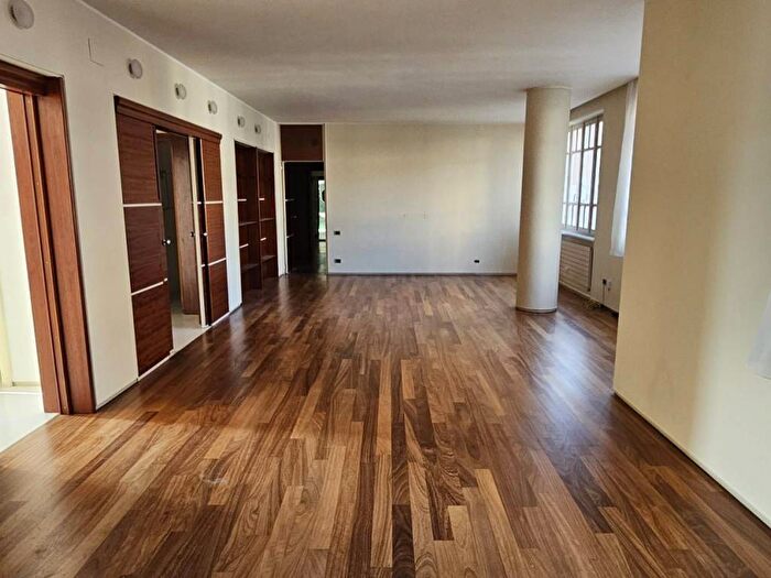 Appartamento con 5 locali in affitto in Via Giuseppe Verdi, Corso Dante, Asti