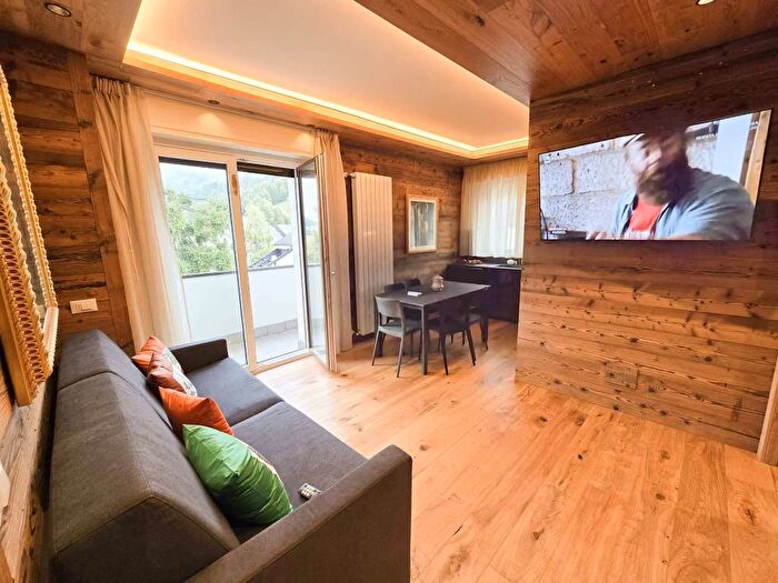 Appartamento quadrilocale in affitto in Via Magnolta, Aprica