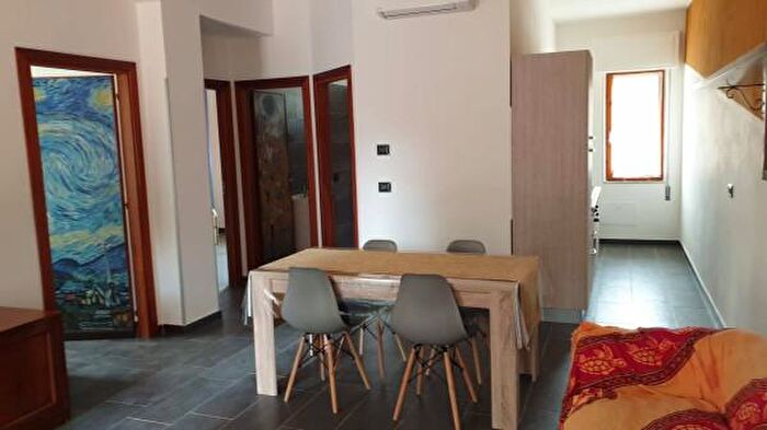 Appartamento trilocale in affitto in Viale Amalfi, Sellia Marina