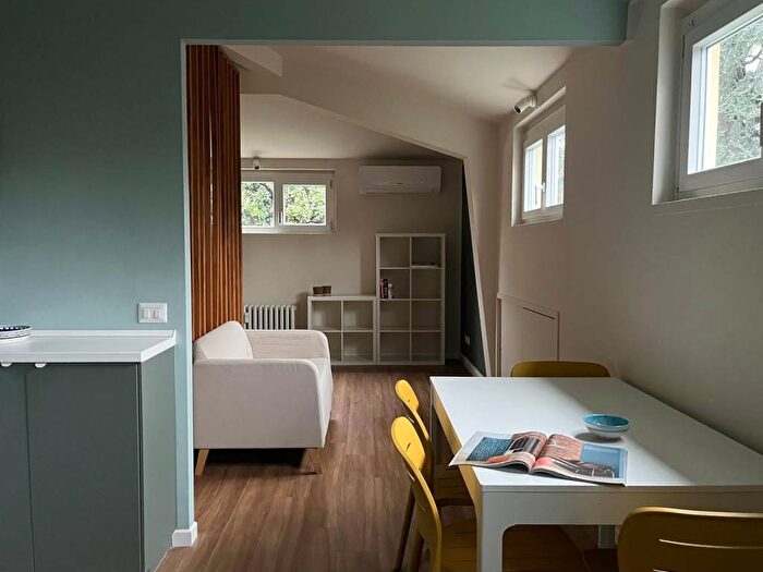 Appartamento bilocale in affitto in Piazzale Lagosta, Isola, Milano