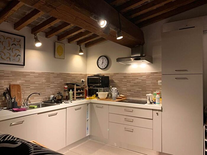 Appartamento monolocale in affitto in Lungarno Antonio Pacinotti, Santa Maria, Pisa