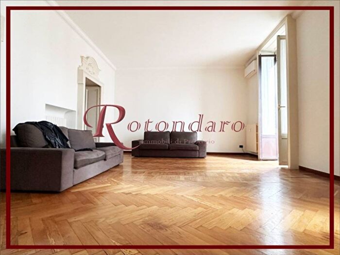 Appartamento trilocale in affitto in Via Alberto da Giussano, Pagano, Milano