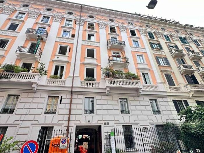 Appartamento monolocale in affitto in via CICCO SIMONETTA, Corso Genova, Milano