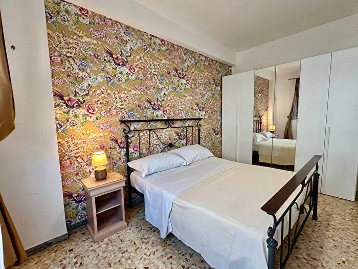 Appartamento trilocale in affitto in Via delle Baleniere, Ostia Ponente, Roma