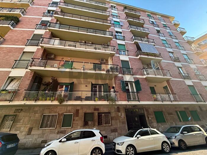 Appartamento quadrilocale in vendita in Napoli