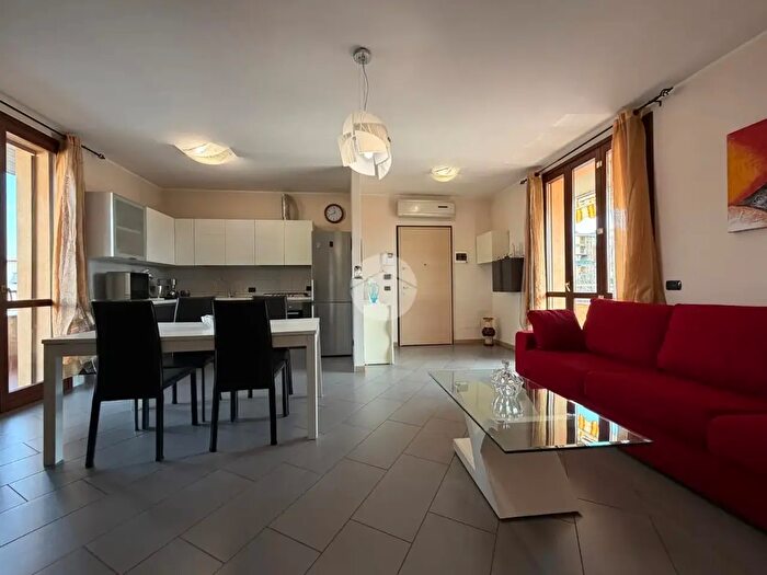 Appartamento trilocale in vendita in Via Matilde Serao, Parma