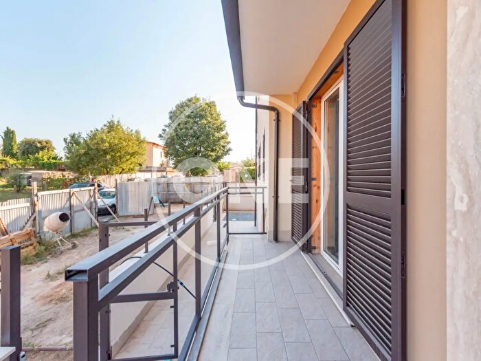 Appartamento trilocale in vendita in Via Francavilla di Sicilia, Roma