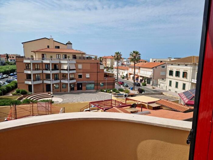 Appartamento trilocale in affitto in Corso Italia, Centro, San Vincenzo