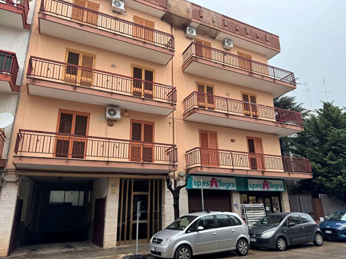 Appartamento quadrilocale in vendita in Via Dante, Noicattaro