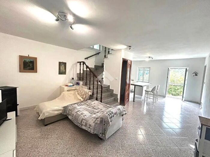 Casa trilocale in vendita in Via Cassine Spagua, Serra Ricco'