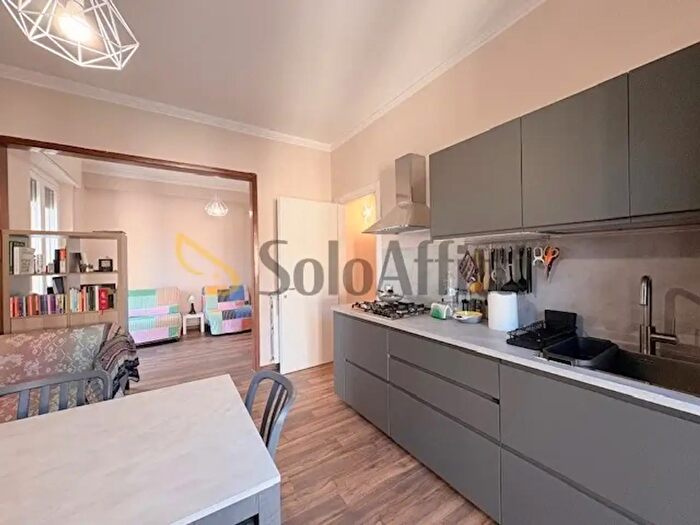 Appartamento trilocale in affitto in Via Mentana, Siena