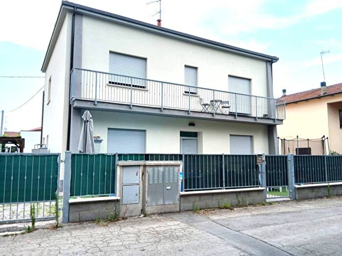 Casa trilocale in affitto in via borgo padova, Centro, Malalbergo