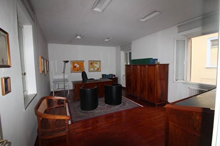 Appartamento con 5 locali in vendita in Corso Giacomo Matteotti, Jesi