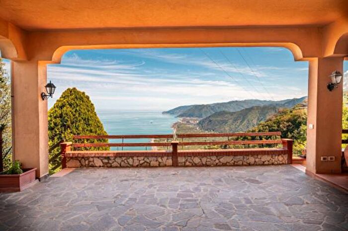 Casa con 6 locali in vendita in Contrada Scafa, Capo DOrlando