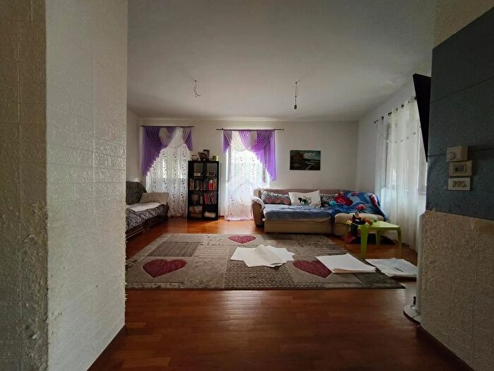 Appartamento con 5 locali in vendita in Via Pantè, Trento