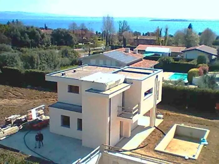 Casa quadrilocale in vendita in Via San Cassiano, Moniga Del Garda